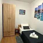 Tinko, Hvar 公寓 *